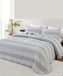 Alternative view of Colcha Cloe